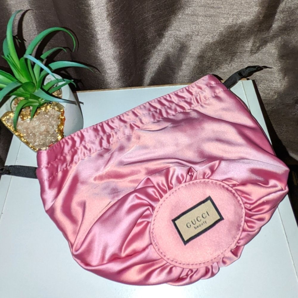 Gucci Authentic Toiletry bag